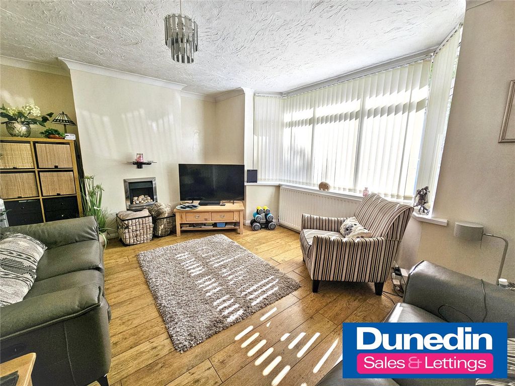 Property photo 3 of 18 Picture No. 08