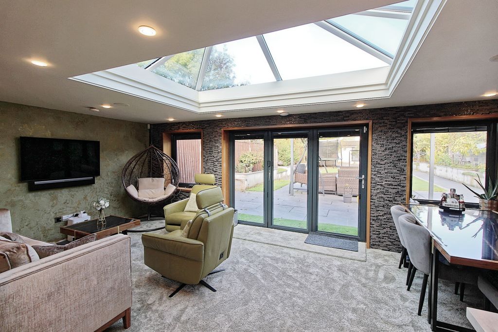 Property photo 3 of 26 Img_0975_Dxo