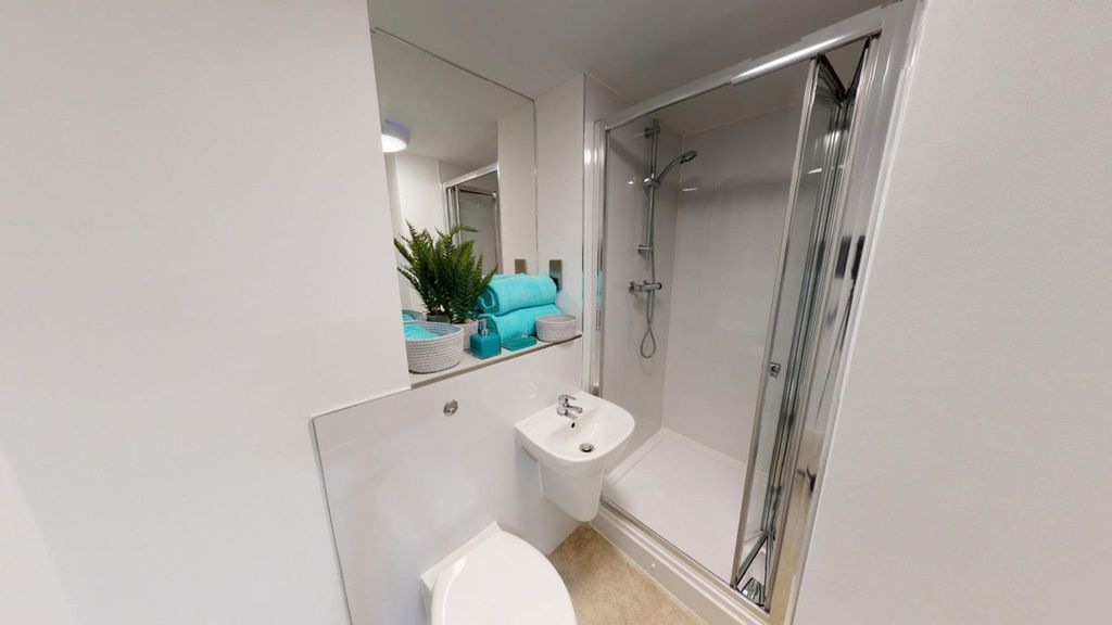 Property photo 3 of 4