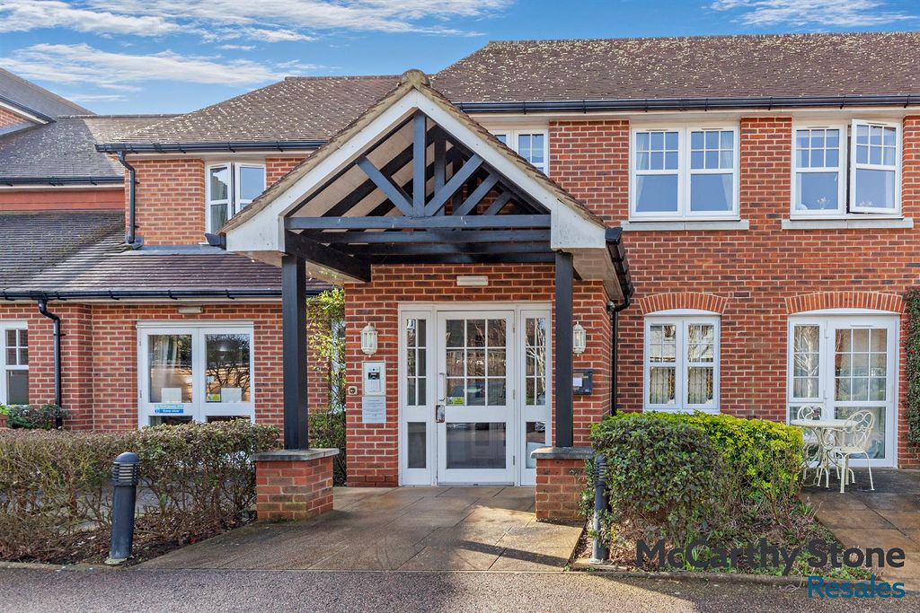 Additional image 8 of 1 bed flat for saleStewart Court, High Street, Epping CM16
