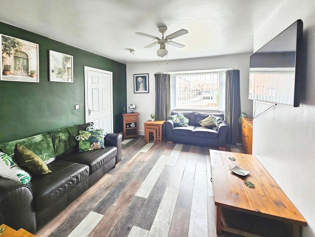 Property photo 2 of 14 Photo 12
