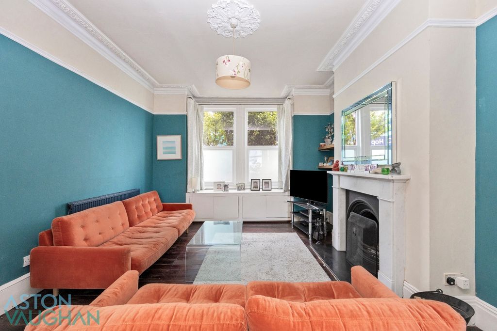 Property photo 3 of 26 5386713