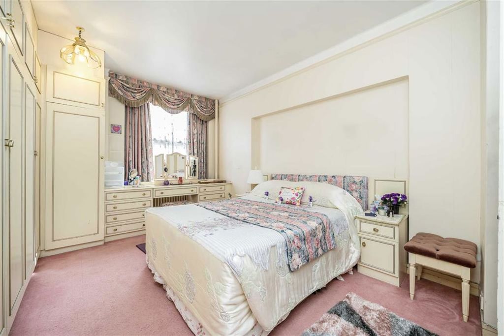 Property photo 3 of 7