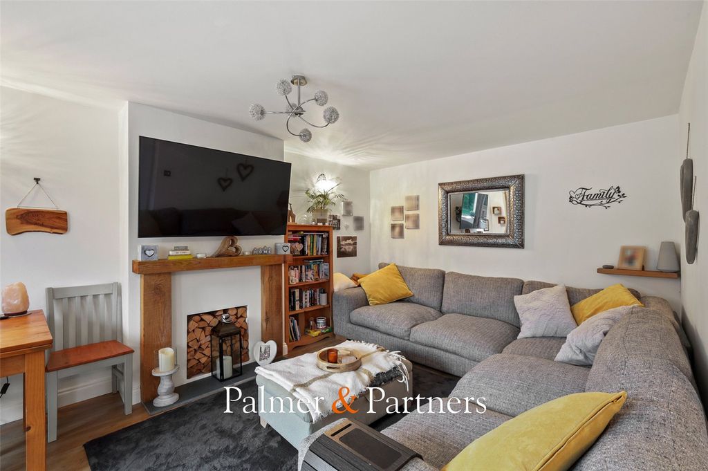 Property photo 3 of 14 Picture No. 08