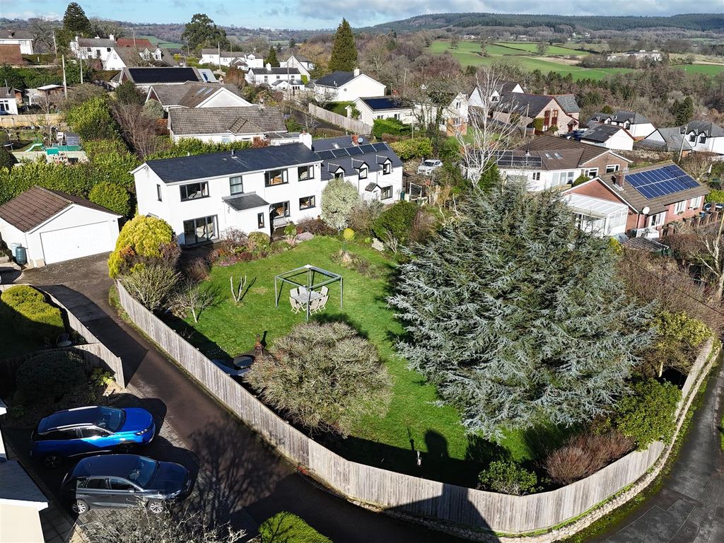 Property photo 2 of 32 Outside