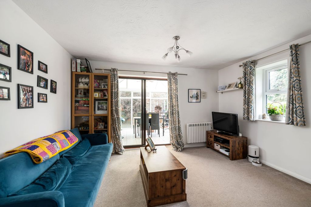 Property photo 2 of 13