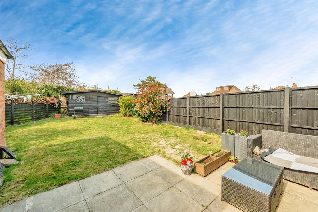 Property photo 2 of 16