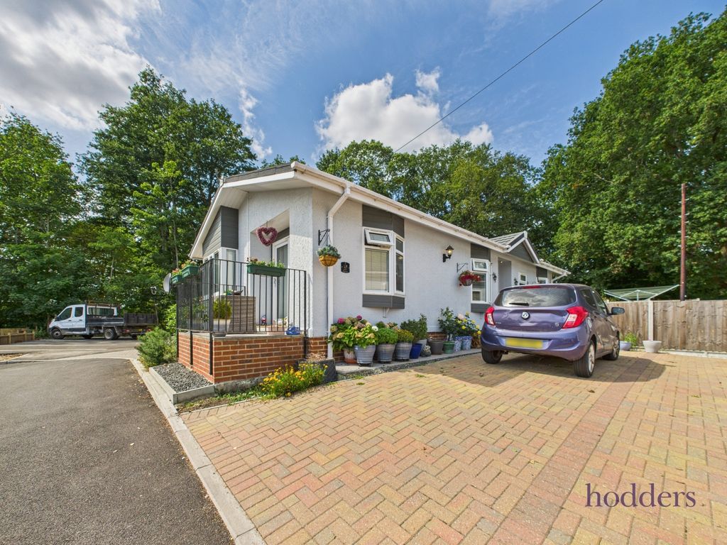 Property photo 1 of 8 Picture No. 13