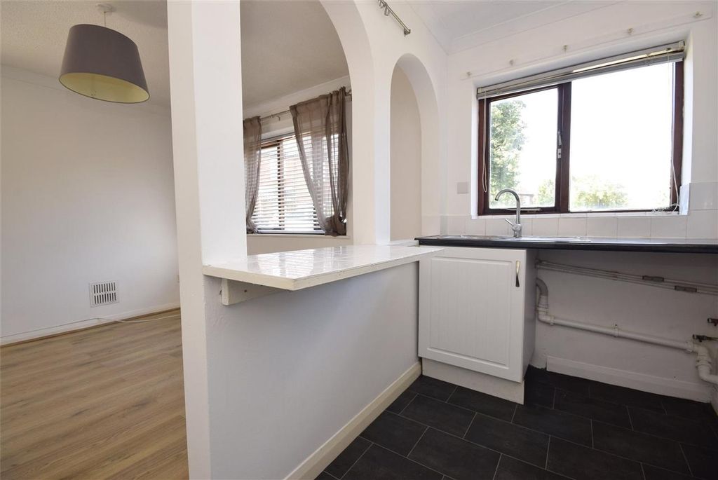 Property photo 2 of 6 Lounge/Kitchen