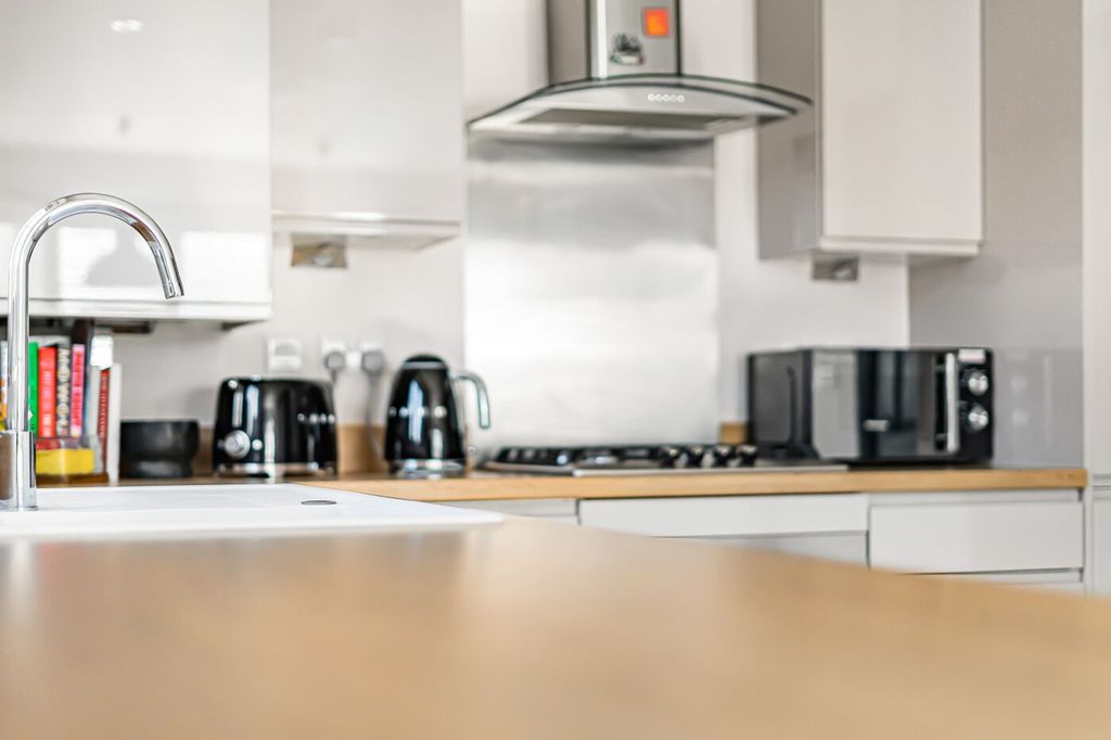 Property photo 3 of 14