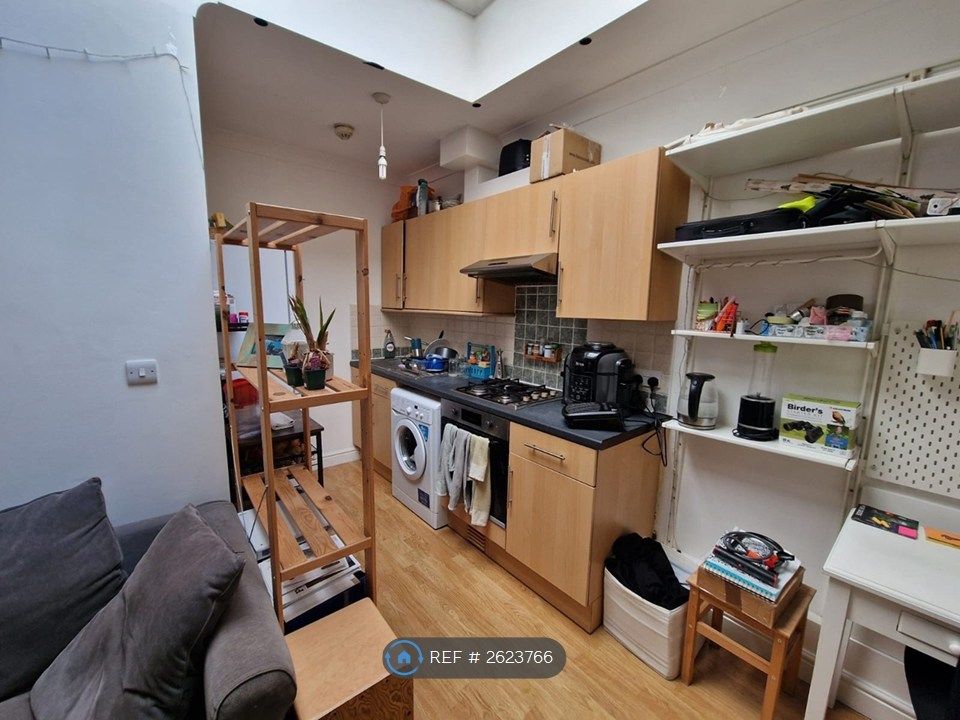 Property photo 1 of 6