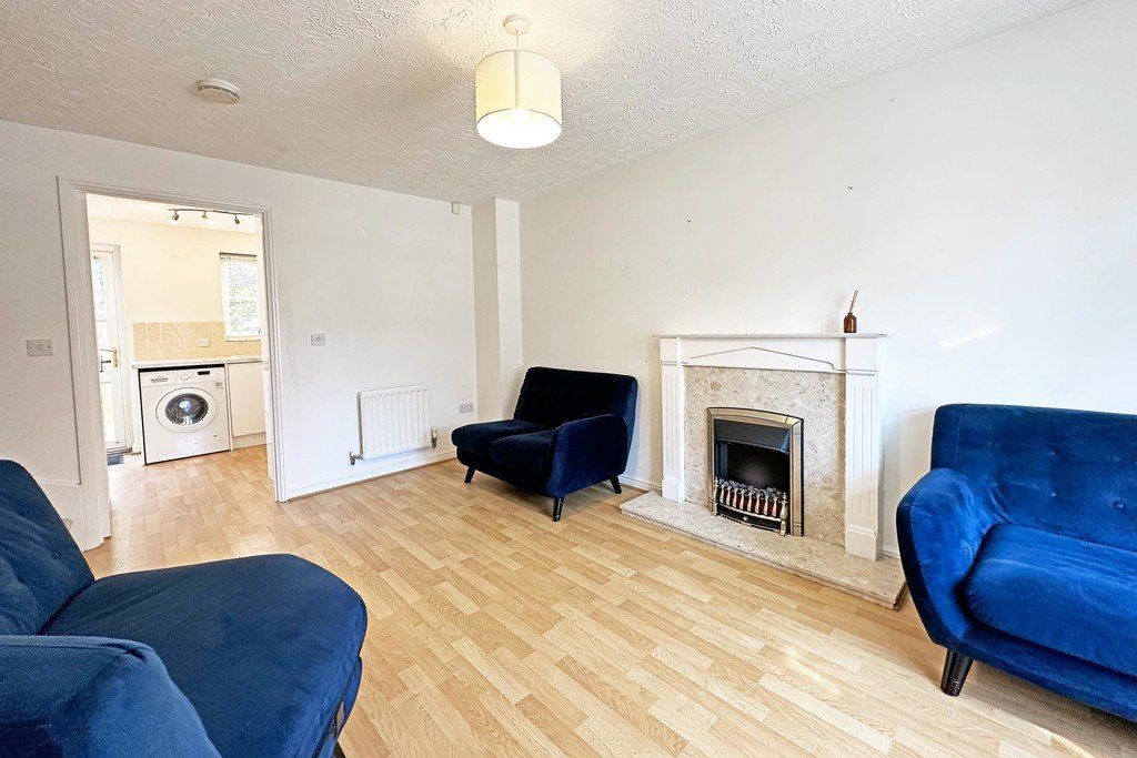 Property photo 2 of 16 Picture No. 12