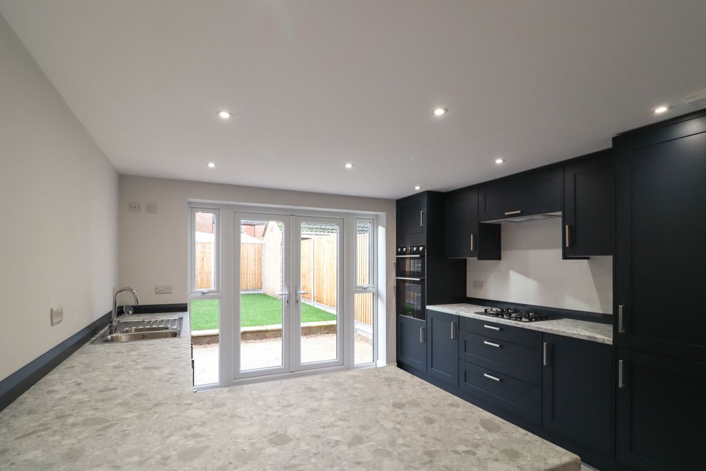 Property photo 3 of 12 4795684