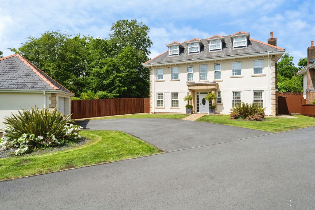 Property photo 2 of 31