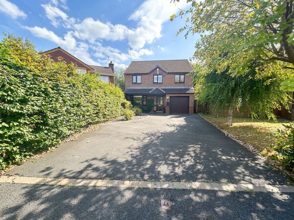Property photo 1 of 28