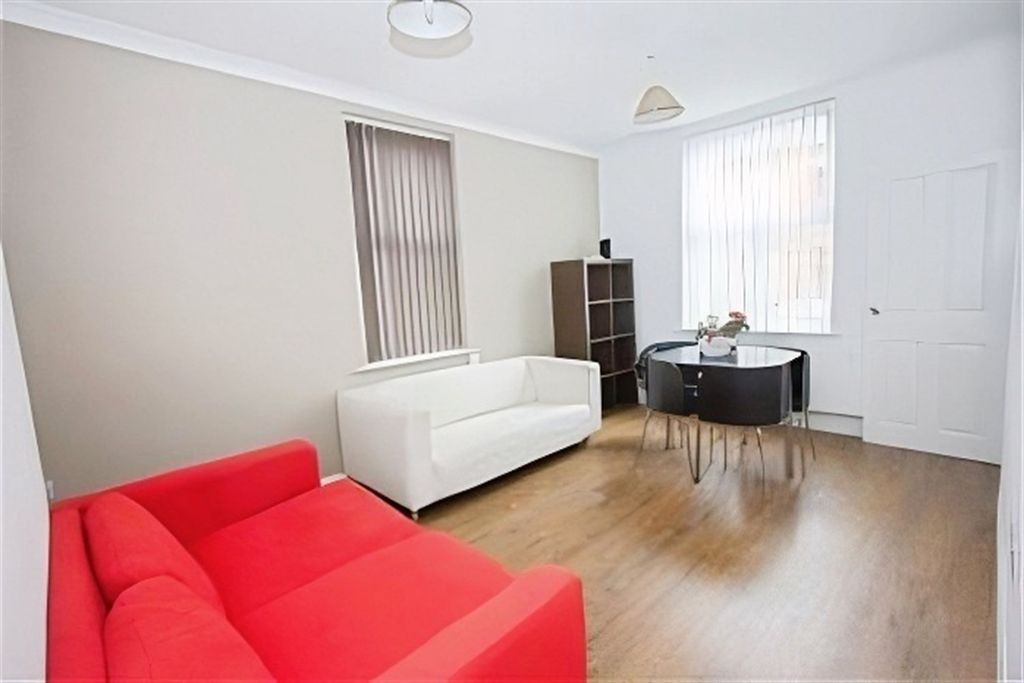Property photo 2 of 9 Lounge