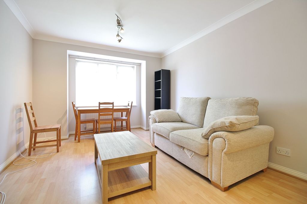 Property photo 2 of 5