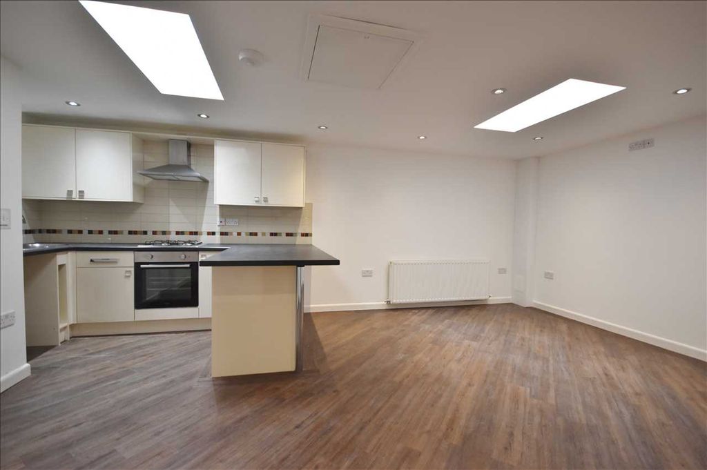 Property photo 2 of 5 Open Plan Lounge/Kitchen