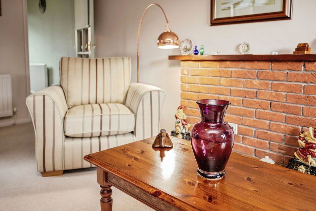 Property photo 3 of 19 Pbox-Img.Jpg