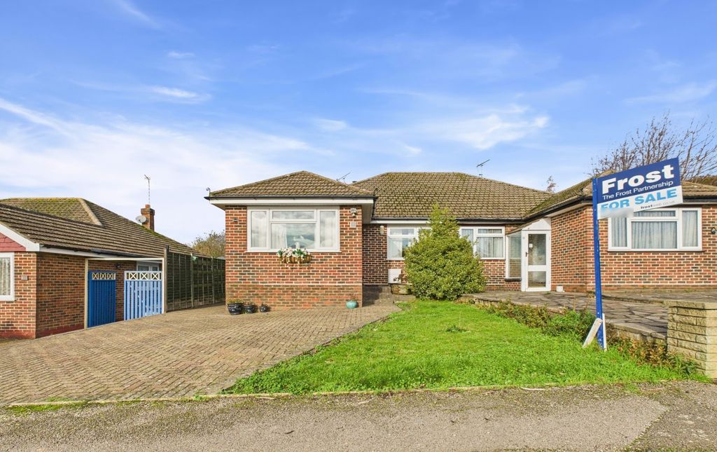 Property photo 1 of 19 Front