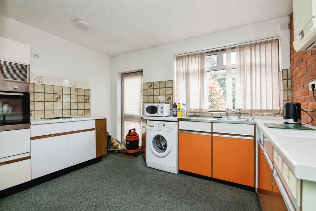 Property photo 3 of 16 Pbox-Img.Jpg