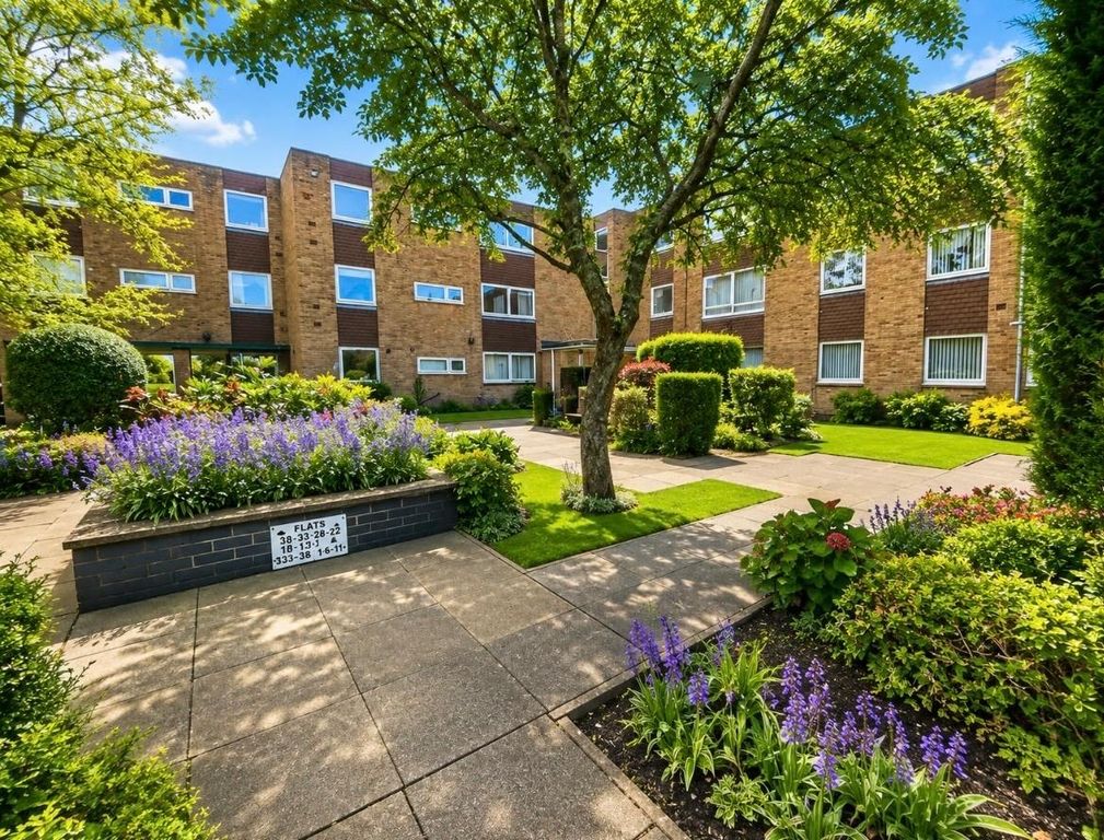 Property photo 1 of 12 Moseley Grange - 3 Bed Apartment