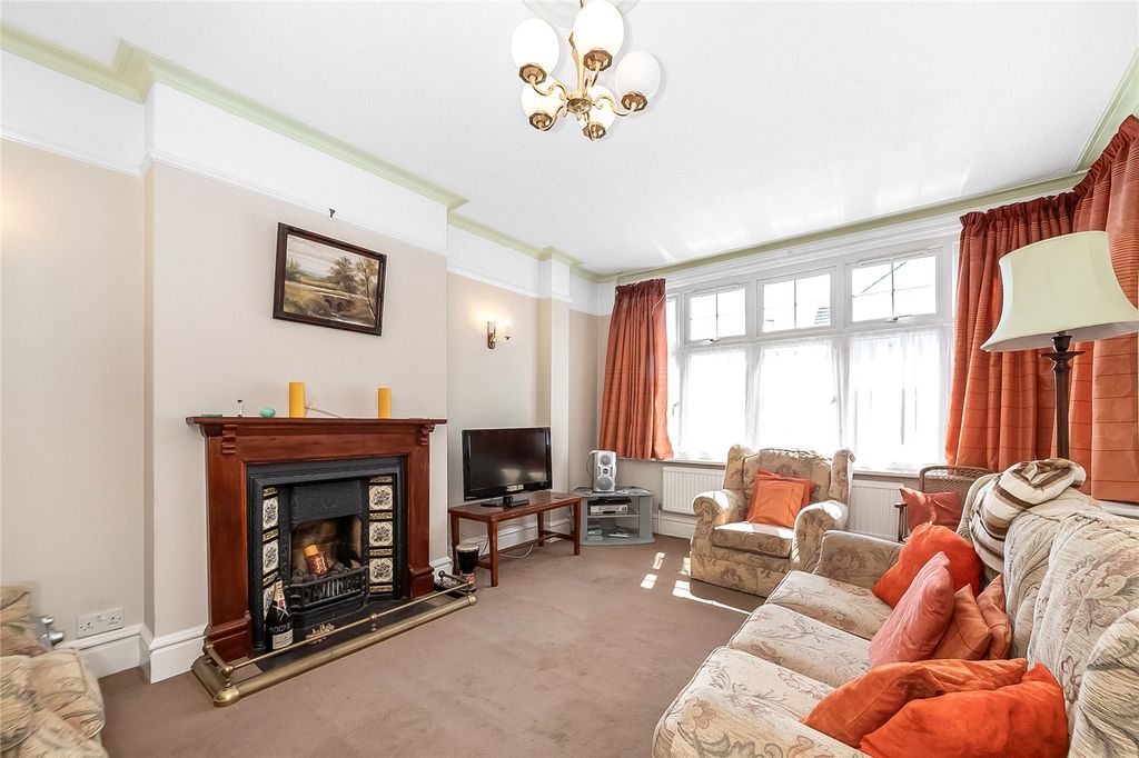 Property photo 2 of 16 Picture No. 03