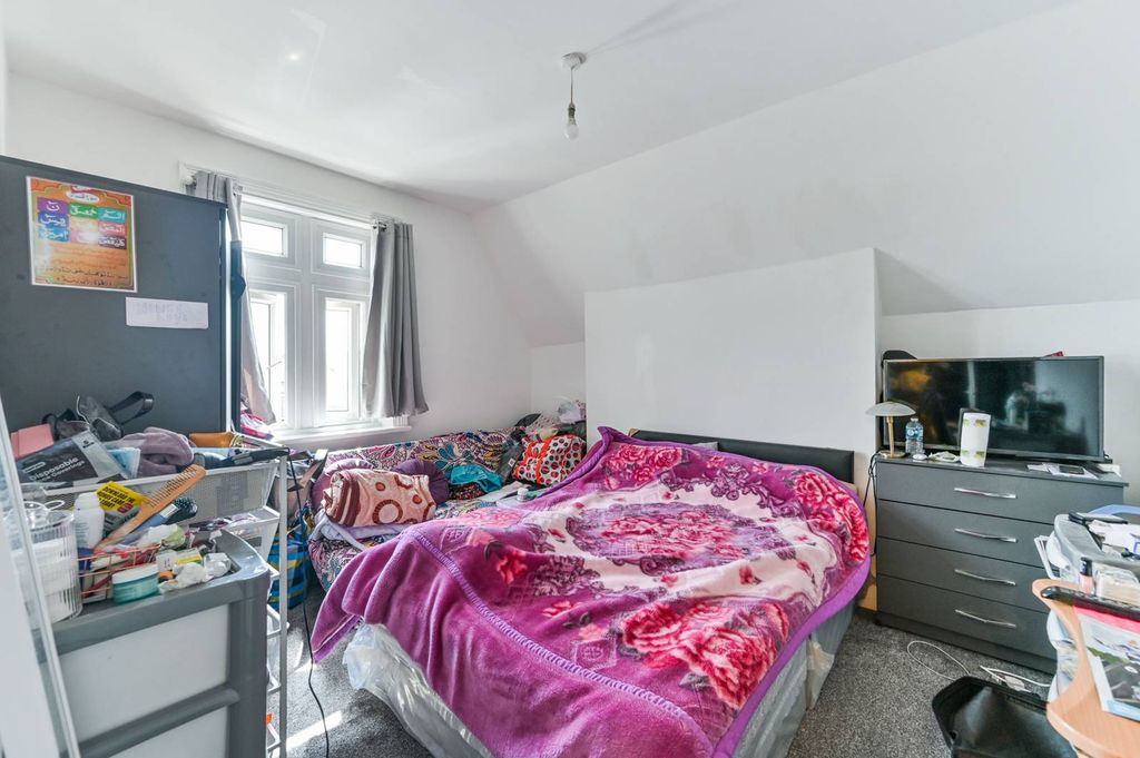 Property photo 1 of 5