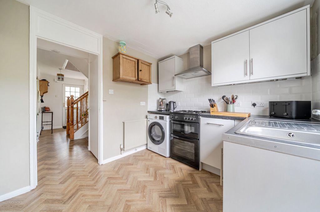 Property photo 3 of 15 1453655-9-69Fda7B...