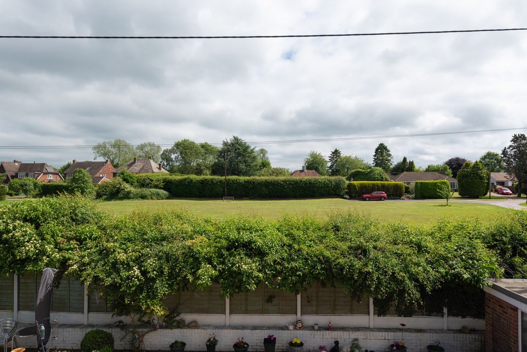 Property photo 3 of 31 4174678