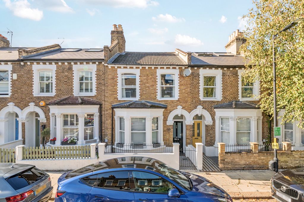 Property photo 1 of 15 1534570-2-6Ad246F...