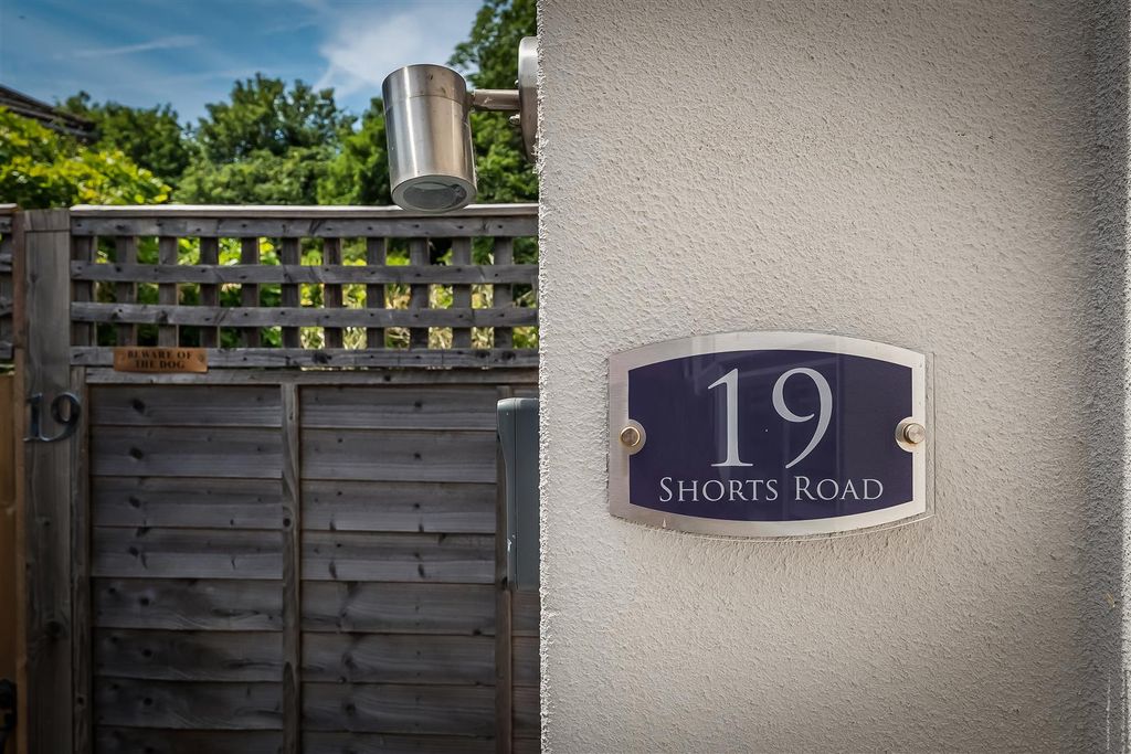 Property photo 3 of 33 19-Shorts-Road-35.Jpg
