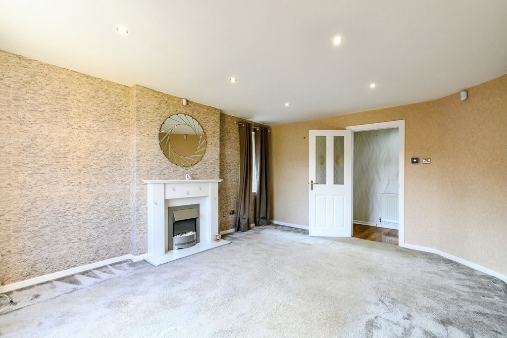 Property photo 3 of 20 Rear Living Room