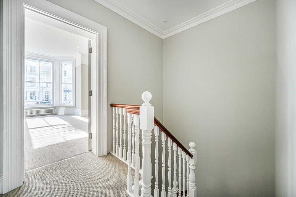 Additional image 21 of 2 bed flat for saleHoward Square, Eastbourne BN21