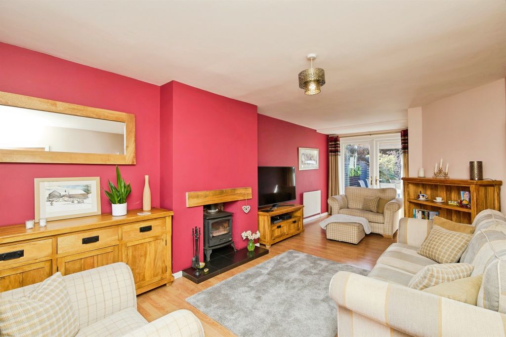 Property photo 2 of 18