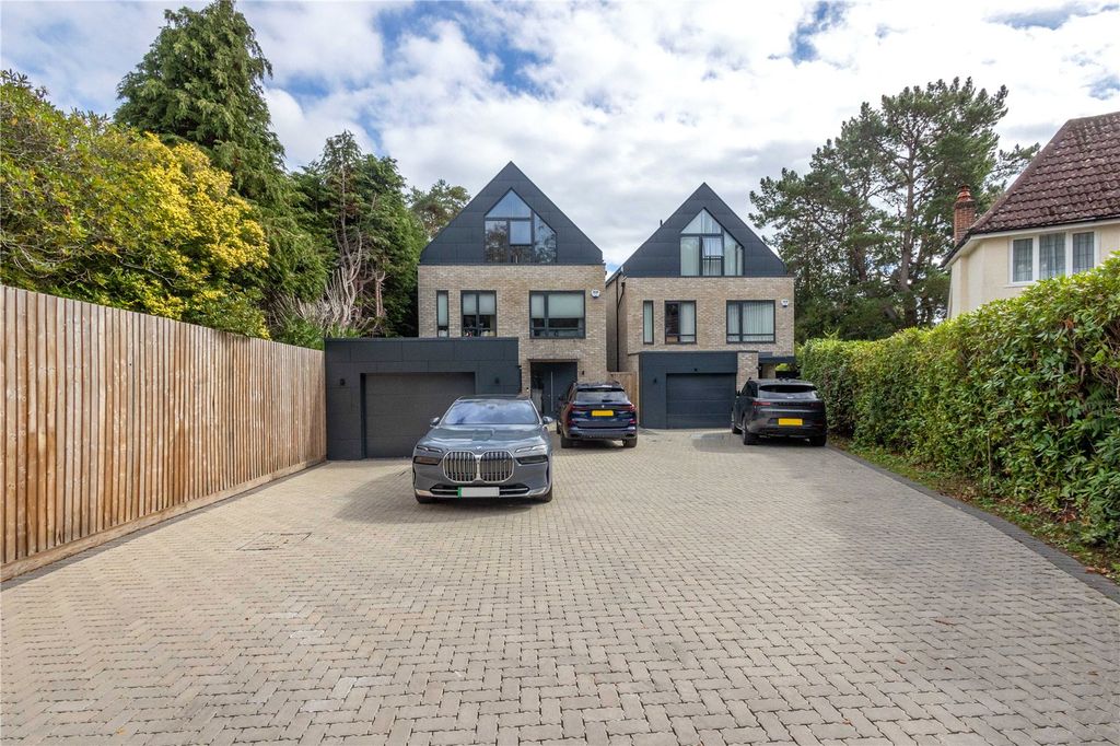 Property photo 1 of 44 Picture No. 50