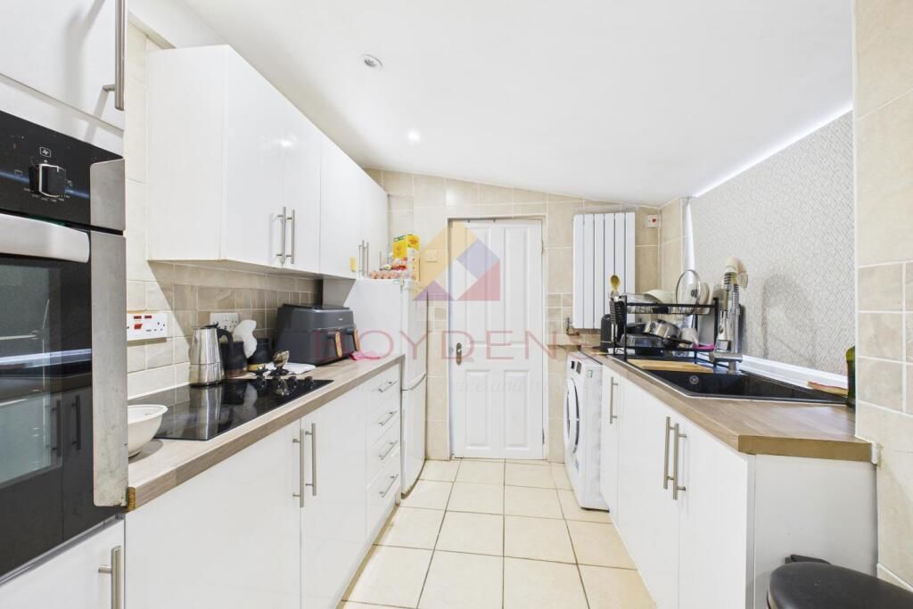 Property photo 3 of 9