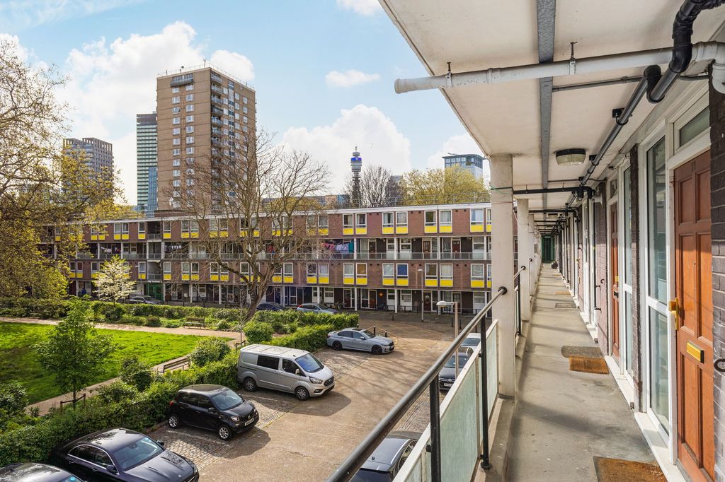 Property photo 2 of 17