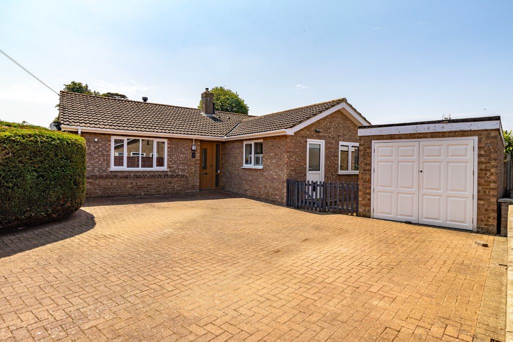 Property photo 1 of 34 4259980