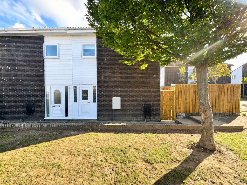 Property photo 1 of 18 0D40Cbe7-53C6-4F01-87B3-660F99B0422F