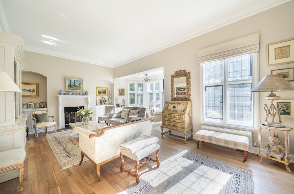 Property photo 3 of 31 1361822-7-68E3B52...