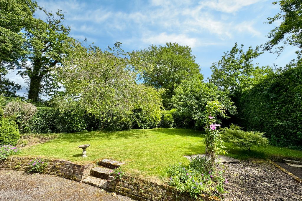 Property photo 3 of 6