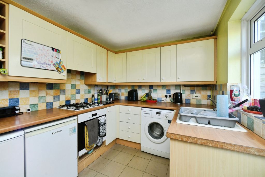 Property photo 2 of 16