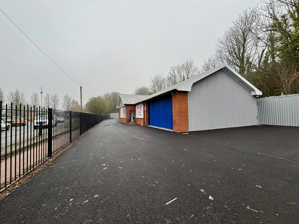 Property photo 1 of 10 Unit 2 12.Jpg