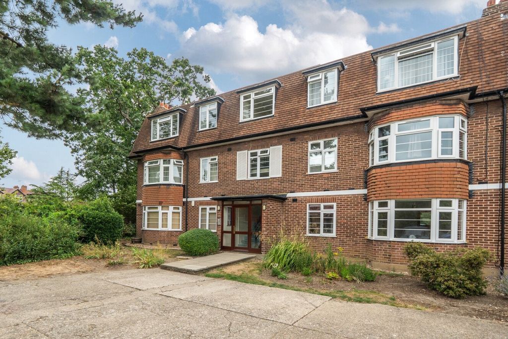 Property photo 2 of 12 Picture No. 22