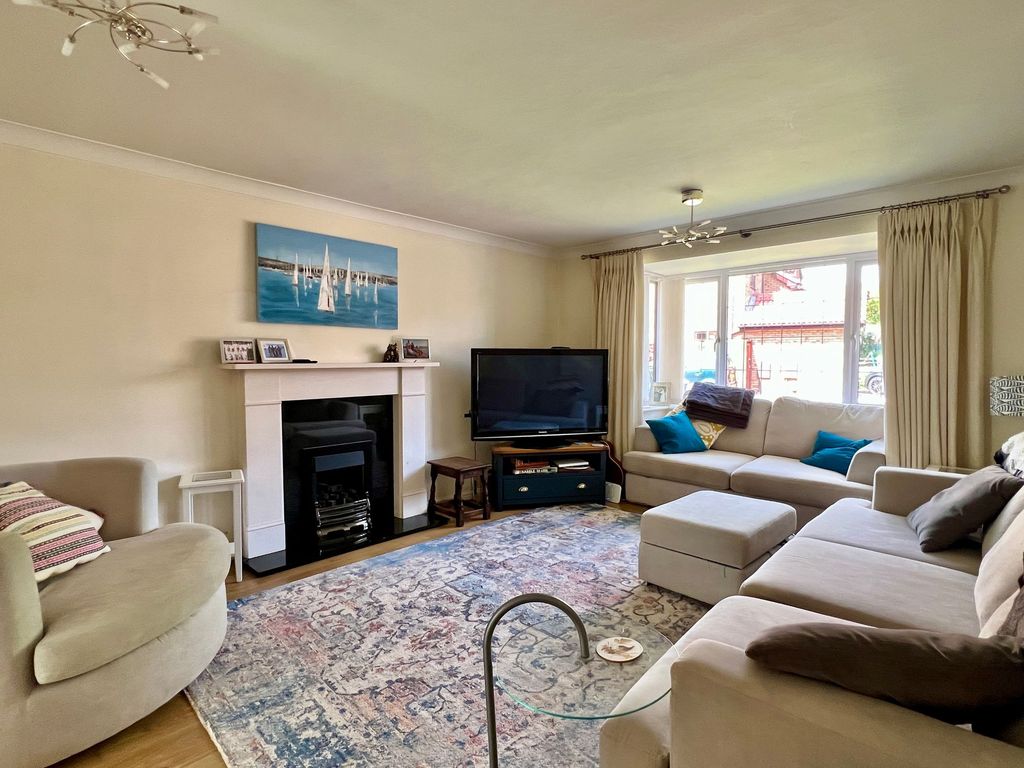 Property photo 2 of 22