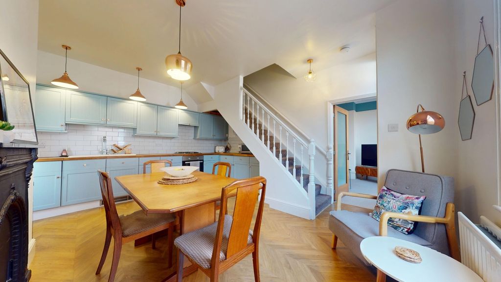 Property photo 3 of 20 4625813