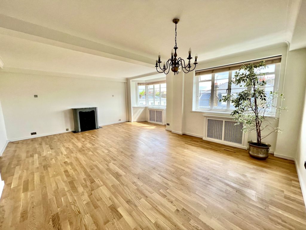 Property photo 2 of 9 Gallery