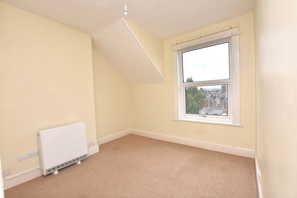 Property photo 3 of 10 Picture No. 16