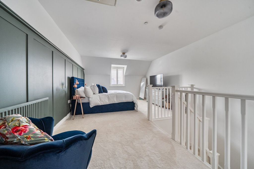 Property photo 3 of 31 Picture No. 22